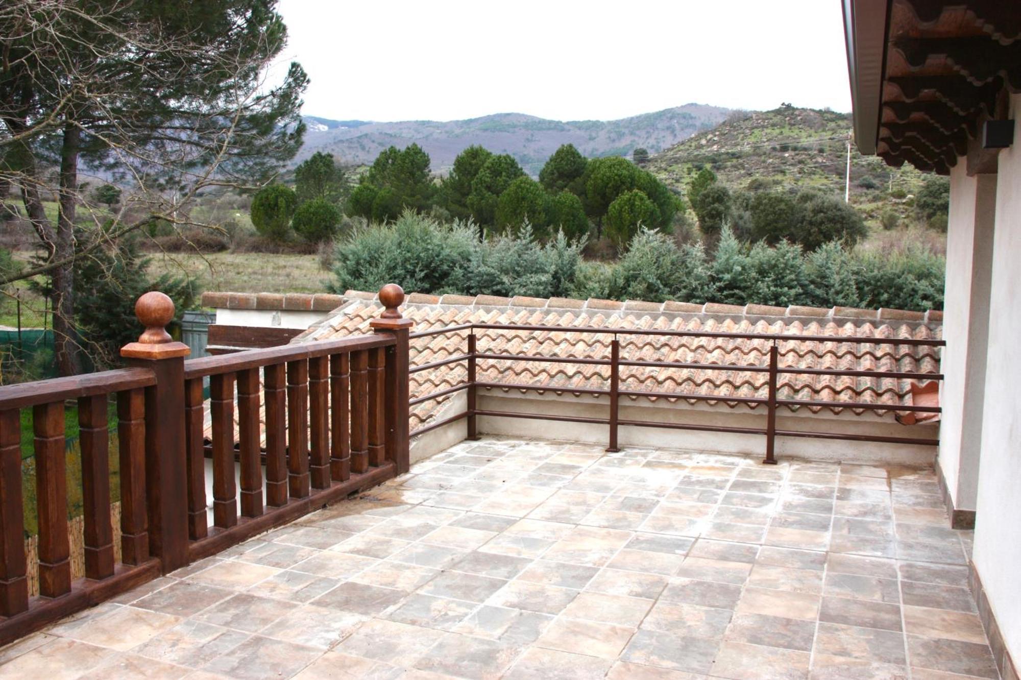 Villa La Casa de la Pradera Navahondilla Exterior foto